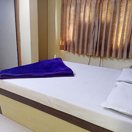 Hotel Shreeji Arpan à Nāthdwāra Extérieur photo