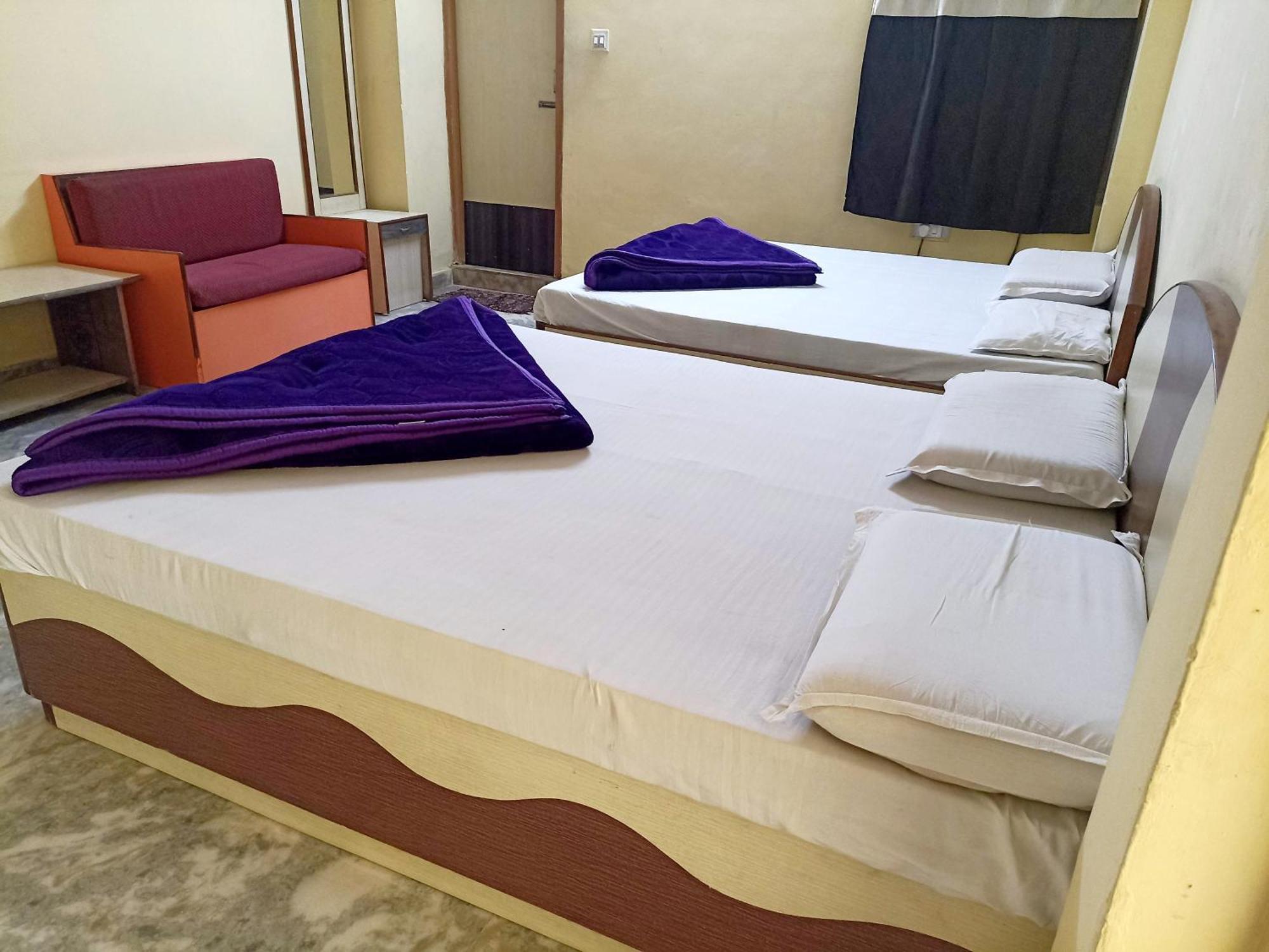Hotel Shreeji Arpan à Nāthdwāra Extérieur photo