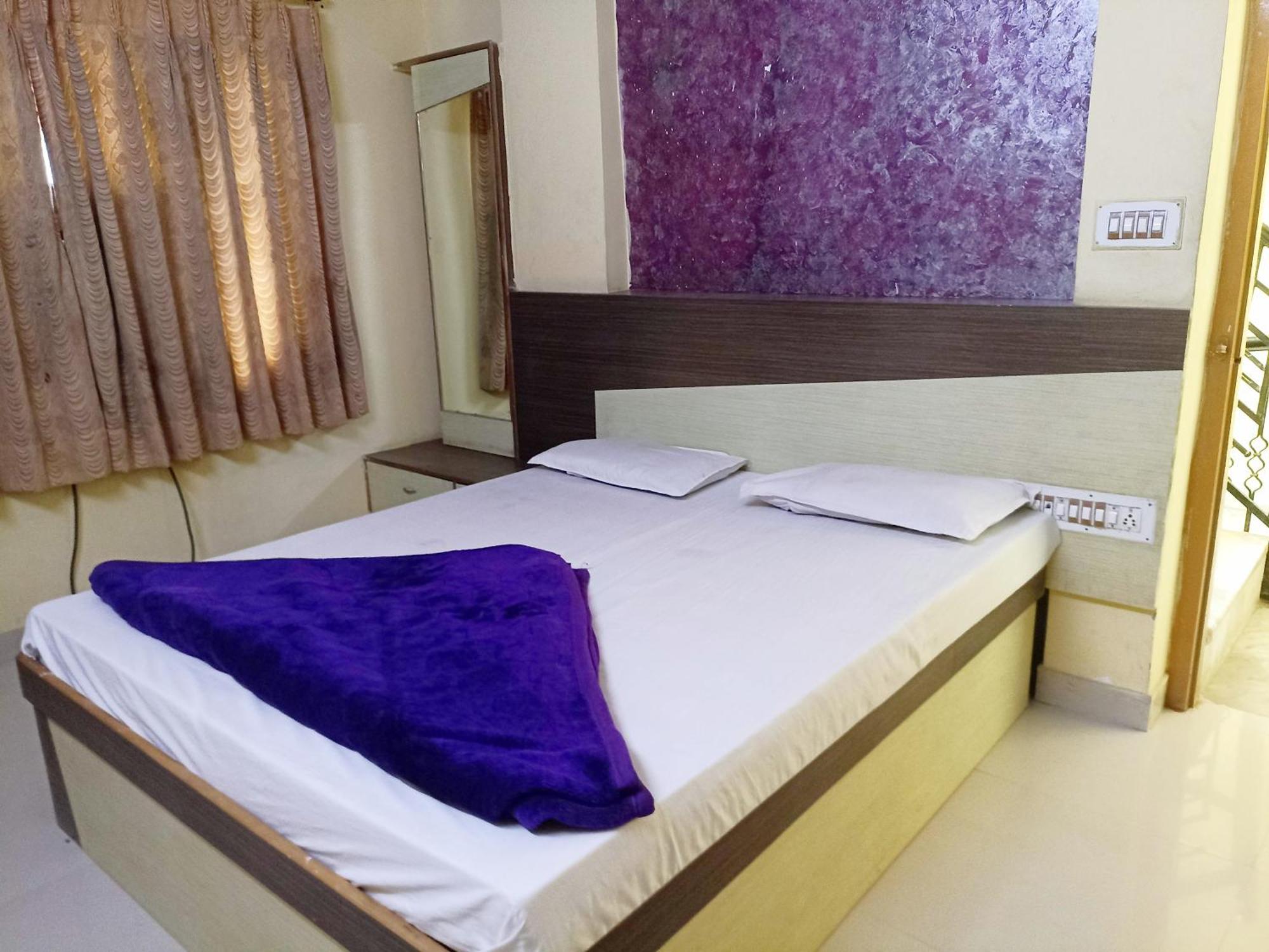 Hotel Shreeji Arpan à Nāthdwāra Extérieur photo